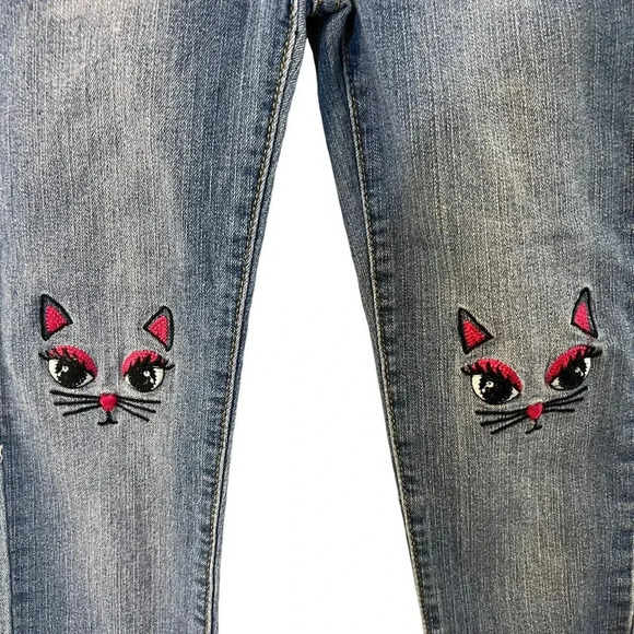 Betsey Johnson Girls Jeans Size 7 Embroidered Cats Light Wash Denim Novelty Fun - Picture 3 of 7